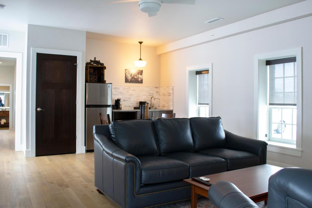 Hotel Millwright Amana Ngoại thất bức ảnh