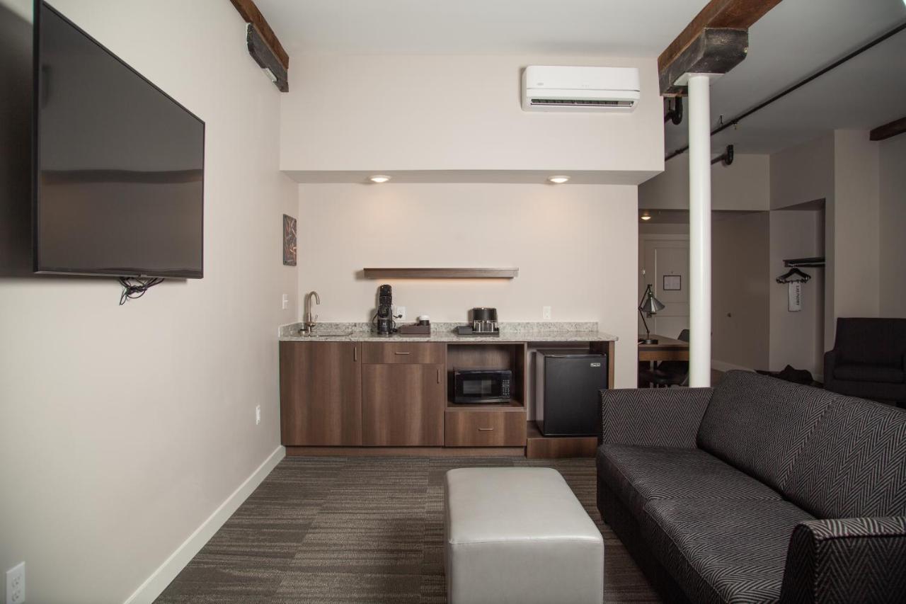 Hotel Millwright Amana Ngoại thất bức ảnh