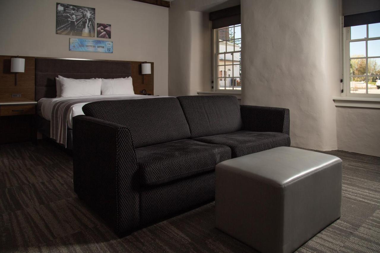 Hotel Millwright Amana Ngoại thất bức ảnh